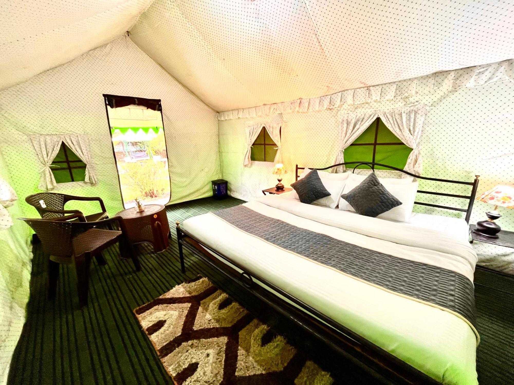 Himalayan Riverside Swiss Cottage Tents, Manali 외부 사진