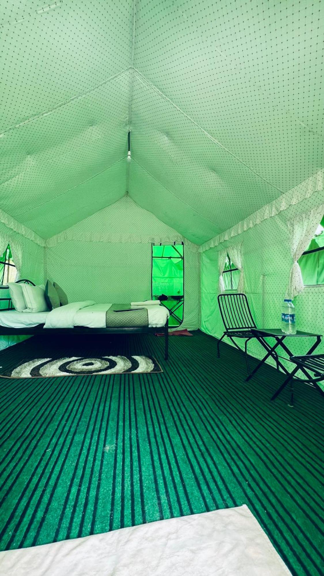 Himalayan Riverside Swiss Cottage Tents, Manali 외부 사진